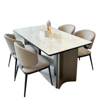 Ensemble table et chaises rectangulaires en bambou de luxe léger pour petit appartement