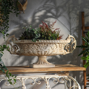 مزهرية بأسلوب روماني عتيق، تحفة فنية إبداعية من مادة MgO للديكور المنزلي والفنادق والكنائس وحفلات الزفاف - Product Image 1