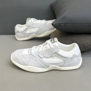 Zapatillas Deportivas Bajas de Gamuza Beige para Mujer, Estilo Casual Retro, OEM, Marca Privada Personalizada para Marcas de Calzado - Product Image 1