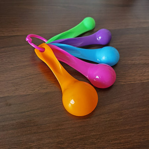 5-mảnh Nhiều màu đôi-quy mô thìa nhựa nhà bếp Baking công cụ với gương đánh bóng thân thiện với môi cho sữa bột - Product Image 5