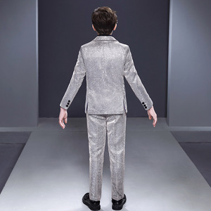 Ensemble de smoking <span class=keywords><strong>gris</strong></span> argenté élégant pour garçons <span class=keywords><strong>Blazer</strong></span> scintillant avec gilet assorti pour mariage et événements spéciaux - Product Image 3