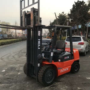 Chariot élévateur diesel mini HELI 3T d'occasion en gros pour la construction et les travaux de terrassement, chariots élévateurs à moteur thermique de 4,5 m - Product Image 5