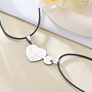 Collana con Ciondolo a Cuore Puzzle 'I Love YOU' in Acciaio Inox Modello 18, Placcata in Oro 18K, Collana dell'Amicizia <span class=keywords><strong>per</strong></span> Migliori Amici e Coppie - Product Image 5
