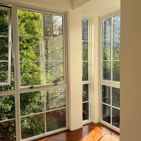 Ventanas Verticales de PVC de Alto Rendimiento con Rejillas Decorativas, Vidrio Templado Aislado para Casas
