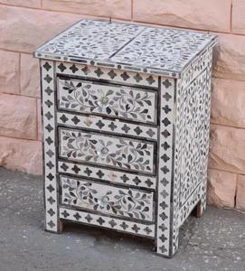 Exportador Indio de Gabinetes de Almacenamiento con Incrustaciones de Hueso Hechos a Mano de Lujo para Sala de Estar, Dormitorio y Decoración de Interiores en Venta - Product Image 4