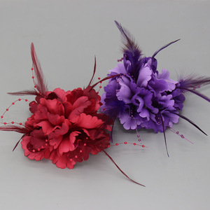 Vente en gros de pinces <span class=keywords><strong>à</strong></span> cheveux hawaïennes pour décoration de vacances <span class=keywords><strong>à</strong></span> la plage, fleur de pivoine, accessoires pour cheveux avec plumes - Product Image 2