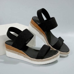 Mocassins Décontractés pour Femmes, Sandales de Plage d'Été d'Extérieur Souples et Confortables à Plateforme Compensée avec Fermeture Bouton, Design Automne - Product Image 6