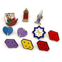 Épingles en émail dur religieux en or de forme personnalisée en fer fabricant d'épingles croix de revers en métal avec sérigraphie