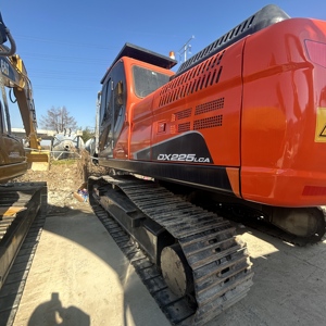 Vente flash : Excavatrice d'occasion Doosan225LCA DX225LCA DX225LC DX225-9C DX235LCR, pompe hydraulique Isuzu du Japon, excavatrice sur chenilles à vendre - Product Image 1