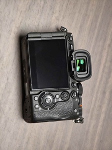 Appareil photo hybride Sony <span class=keywords><strong>A7R</strong></span> <span class=keywords><strong>V</strong></span> 8K 61,0 MP, 95 % neuf, pour photographie de paysage et d'architecture - Product Image 1