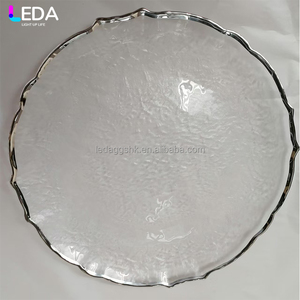 Platos de vidrio con efecto espejo LEDA, ecológicos, para bodas, eventos y fiestas, platos transparentes para la cena con borde plateado - Product Image 1