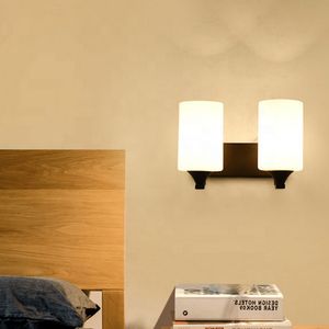 Appliques murales modernes de style américain Lampes murales de tête de chambre à coucher à personnalité simple avec corps en verre à lumière LED pour une utilisation en intérieur - Product Image 2