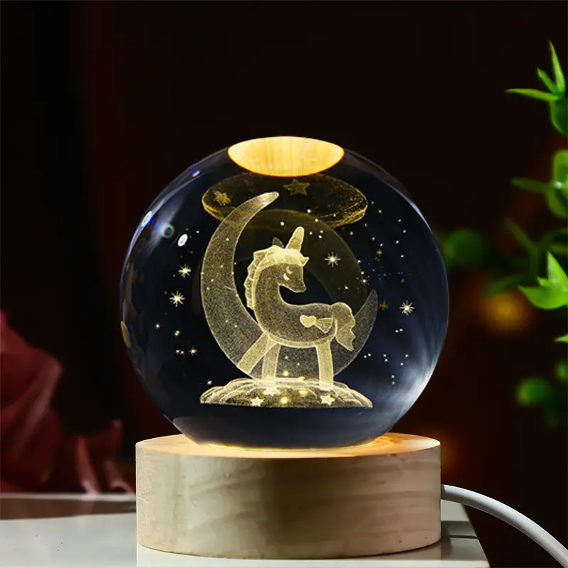 Bola de cristal com sistema solar gravado a laser 3D, bola de cristal com luz LED de madeira, lembrança de esfera planetária