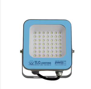 Vente en gros OEM Factory Direct 2025 Aeon Plus Projecteur LED 100M IP67 Corps en plastique en alliage d'aluminium Bouton manuel Vietnam TLC - Product Image 4