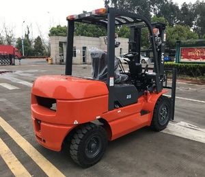 <strong>Small</strong>-size Triplex Mast 4500mm Lifting Height Forklift diesel 2ton diesel <strong>Fork</strong> <strong>Lift</strong> Truck Forklift Cover Cabine - Product Image 3