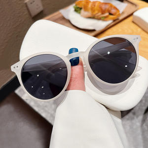 Lunettes de soleil rondes H2 20096 pour femmes, verres PC noir et blanc, protection UV 100%, mode, voyage, conduite, fête - Product Image 5