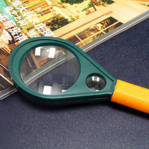 Lupa de Mano de Plástico con Doble Lente de 50 mm y Dos Opciones de Aumento para Lectura e Inspección, Personalizable OEM - Product Image 3