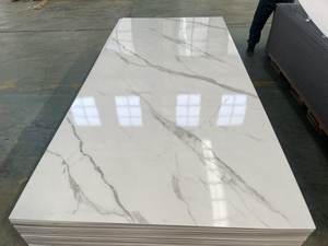 Panneaux muraux intérieurs en PVC WPC imperméables pour douche avec indice d'incendie B1 pour usage commercial et de divertissement - Product Image 3