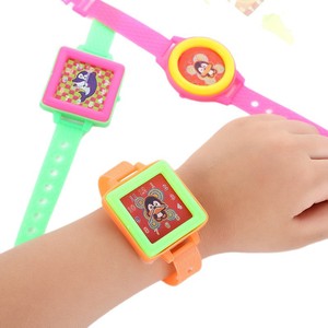 Jouets éducatifs pour enfants : Montre-labyrinthe de dessin animé, bracelet, petits jouets éducatifs pour le développement cérébral des enfants, vente en gros - Product Image 2