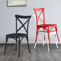 Chaise de salle à manger moderne dos croisé en plastique pour les mariages et les banquets en plein air