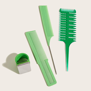 Ensemble d'outils de coiffure Wanmei en plastique vert, 4 pièces, peignes professionnels pour mèches et coupes, pour salon et usage domestique - Product Image 4