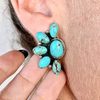 Southwestern Bijoux pour femmes Bohème Floral Cluster Stone Western Stud Boucles d'oreilles Turquoise Floral Cluster Studs