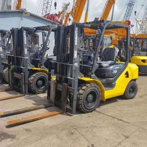 รถยกมือสอง KOMATSU FD30 ราคาถูก คุณภาพเยี่ยม รถยกมือสอง KOMATSU ขาย - Product Image 1