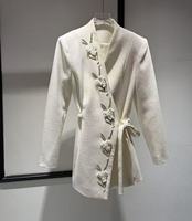 Blazer Wanita Oversize 3D Motif Bunga Kancing Tunggal Lengan Panjang Kerah Turndown Putih Kasual Bahan Nonwoven