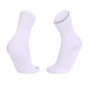 Calcetines de Fútbol Personalizados para Hombre, de Algodón y Bambú, Antideslizantes, Transpirables, de Secado Rápido, con Logotipo Personalizado en la Parte Inferior - Product Image 4