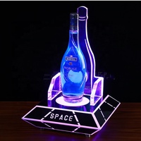 Étagère de présentation de bouteilles d'alcool en acrylique LED, présentoir à whisky en plastique, support de bouteilles de vin éclairé en acrylique pour bar
