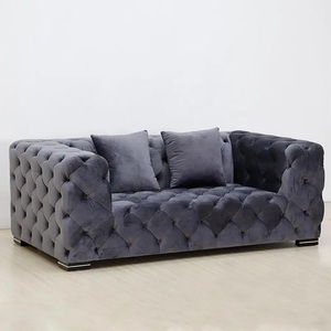 Moderno tessuto in microfibra chesterfield divano componibile mobili divano componibile trapuntato in velluto grigio 3 pezzi divano set <span class=keywords><strong>soggiorno</strong></span>