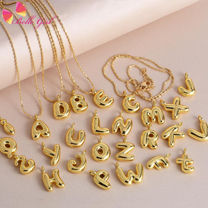 Bellexorld placcato dorato rilassato 3D 26 monogramma lettera collana a catena di fascino iniziale per la fabbrica delle donne a basso prezzo - Product Image 1