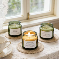 Produit phare : Bougie parfumée créative en cire de soja, faite à la main, dans un verre vert avec bouchon en bois, aux senteurs de Noël, Thanksgiving et Pâques, pour aromathérapie et cadeaux.