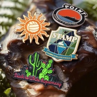 Pin Kerah Logam Kustom Enamel Keras Bentuk Kotak Susu dengan Gambar Kartun Sukulen Lucu dalam Pot