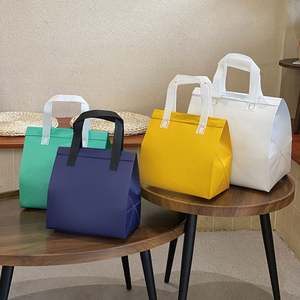 Bolsa Térmica Impermeable para Bebidas Calientes y Alimentos para Llevar, Fabricada con Tela No Tejida y Aluminio - Product Image 3