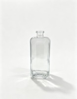 Bouteille en verre pour spiritueux, vente en gros et OEM, modèle rectangulaire arrondi élégant, transparente, 500ml 700ml 750ml pour vin, whisky, brandy