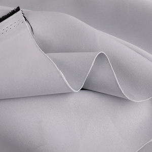 Tissu occultant en polyester <span class=keywords><strong>de</strong></span> grande <span class=keywords><strong>largeur</strong></span> <span class=keywords><strong>de</strong></span> <span class=keywords><strong>3</strong></span> <span class=keywords><strong>m</strong></span> avec protection UV anti-incendie pour <span class=keywords><strong>rideau</strong></span> résistant au feu - Product Image 3