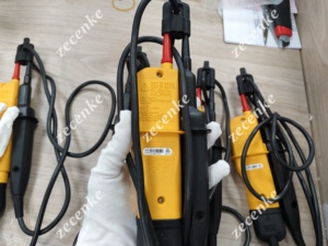 T130 Two-pole Voltage &<b>Continuity</b> Electrical Probe <b>Tester</b> or FlukeT130VDE - Product Image 3