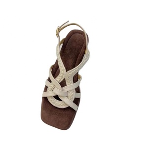 Sandales plates à bout carré en cuir véritable avec boucle, doublure en daim respirante, tendance mode, couleur unie, été - Product Image 1