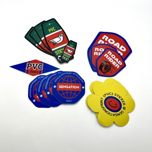 Autocollants de transfert en PVC résistants aux UV de taille personnalisée étiquettes d'emballage de casque en plastique durable en vinyle adhésif industriel sans résidus - Product Image 1