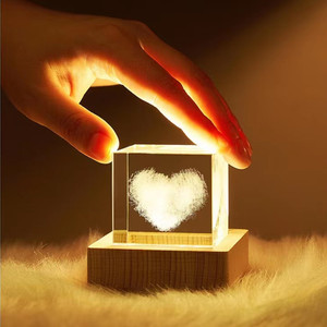 Lámpara <span class=keywords><strong>de</strong></span> Cristal LED USB con Grabado Interior Personalizado en 3D, Cubo <span class=keywords><strong>de</strong></span> Cristal Pulido, Luz Cálida, Decoración para el Hogar, Regalos, Luz Nocturna - Product Image 6