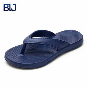 <span class=keywords><strong>Chanclas</strong></span> Ligeras, Duraderas, Antideslizantes e Impermeables para Hombre, para Playa, Verano y Uso Casual al Aire Libre - Product Image 1
