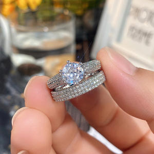 Anello di Fidanzamento Dj026 per Donna in Oro Bianco con Diamante Taglio Brillante Rotondo Colore G Diamante Naturale con Pietre Laterali - Product Image 6