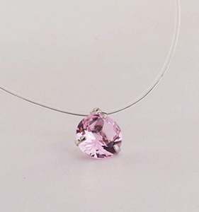 Collar de cadena transparente para mujer al por mayor, gargantilla corta de diamantes de imitación con cadena invisible tipo hilo de pescar - Product Image 1