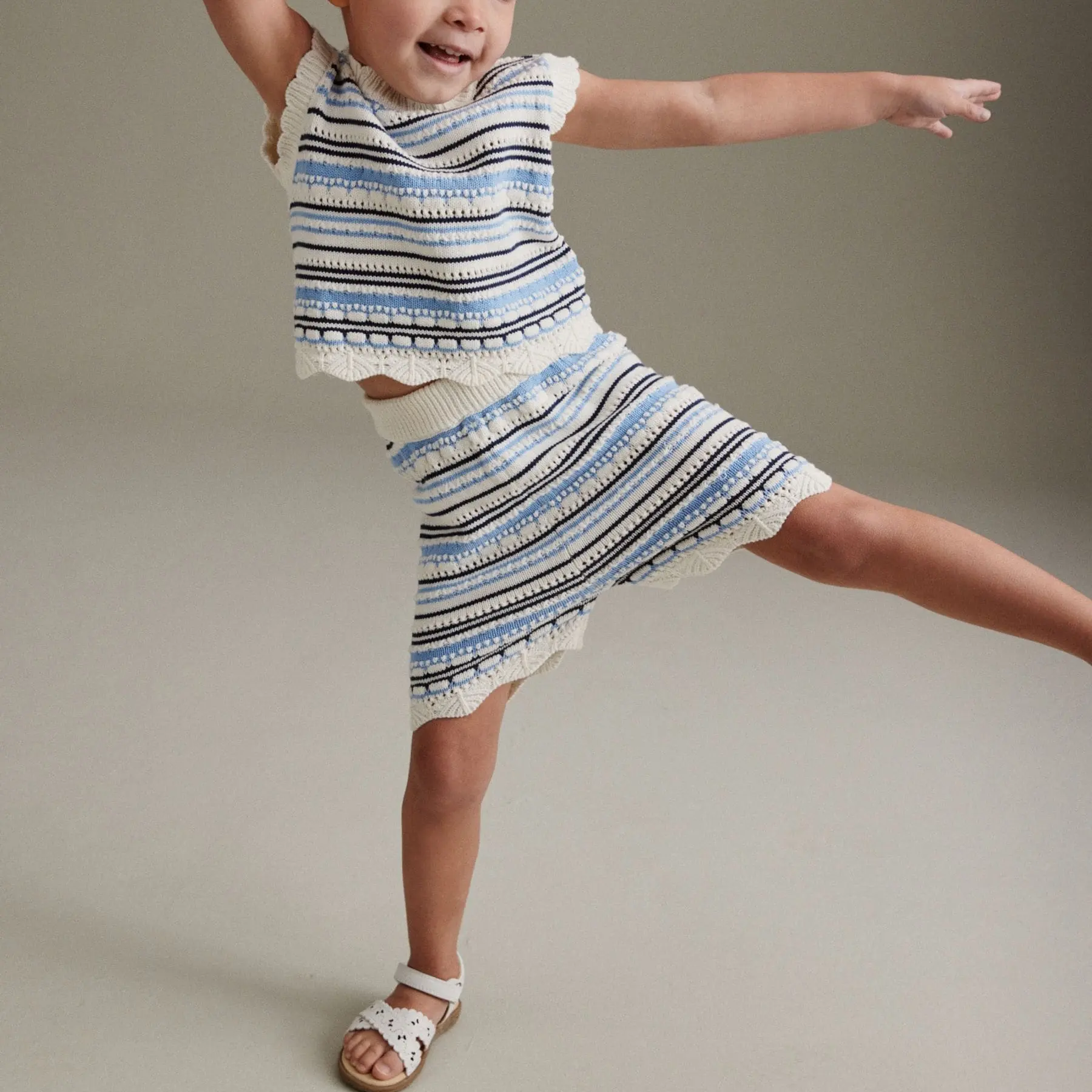 مجموعة ملابس الأطفال الصيفية عالية الجودة المصممة خصوصًا حسب الطلب شورت وملابس علوية للأطفال
