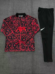 Ensemble d'entraînement de football Marseille Thaïlande – Survêtement complet pour adultes – Kits de football de qualité supérieure – Uniformes de football Subliamt - Product Image 3
