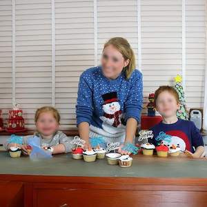 Décorations de cupcakes Joyeux Anniversaire à paillettes, pics pour cupcakes Joyeux Anniversaire, thème Fête des Merveilles d'Hiver pour Anniversaire - Product Image 5