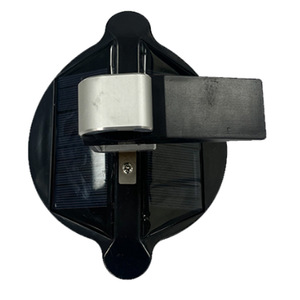 Feu d'obstruction aérien LED rouge DL-S6216 à énergie solaire avec fixation par pince pour utilisation en haute altitude - Product Image 4