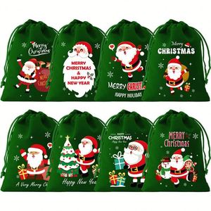 Pochette en velours de Noël en gros 10x12cm, sac en velours personnalisé avec logo, pochette d'emballage cadeau pour bonbons et jouets de Noël - Product Image 2