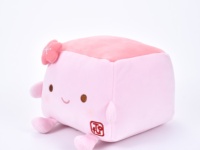 Fabricant en gros de jouets en peluche alimentaires doux et rembourrés en forme de tofu carré personnalisés